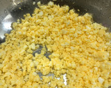 Foto del paso 3 de la receta: Sándwich de Ensalada de Huevo a la Sonorense