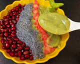 A picture of step 3 of Mermaid Smoothie Bowl with Guava and Betel leaf.