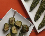 Foto del paso 4 de la receta: Pimientos asados rellenos de tortilla🌱vegetariana