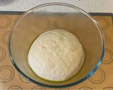 A picture of step 4 of Onion seeds, garlic, parsley and butter naan.