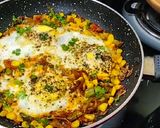 A picture of step 9 of Egg shakshuka.