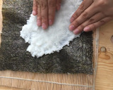 Foto del paso 7 de la receta: Sushi de camarón (a mi manera)