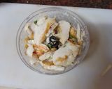 Foto del paso 1 de la receta: Buñuelos de atún y marisco con alioli express