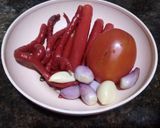 Foto langkah ke 1 dari resep Sambal Tomat.