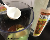 Foto del paso 4 de la receta: Sopa fría de aguacate al mezcal