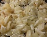 Lecsós tarhonya debrecenivel recept fázis 2 fotója