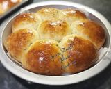 A picture of step 5 of 🍞Garlic Dinner Rolls🍞 serve with🍲Hot & Sour Soup🍲.