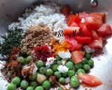 A picture of step 3 of Matar Paneer Bhurji.
