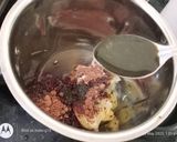A picture of step 2 of Instant mango drink.