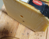 Foto del paso 1 de la receta: Champiñones a la plancha con jamón serrano y queso holandés
