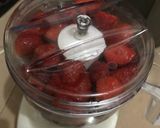 Foto langkah ke 2 dari resep Keto Strawberry Jam / Selai.