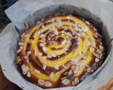 Foto del paso 5 de la receta: Tarta brioche rellena de crema de almendras y pastelera