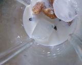 A picture of step 3 of Delicious sapodilla (chiku) shake.
