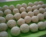 Foto langkah ke 7 dari resep 🌰Onde-Onde Ketawa Simple Renyah Empuk🌰.