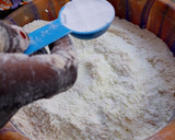 A picture of step 6 of Milky chinchin.