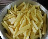 Foto langkah ke 1 dari resep Kentang goreng crispy.