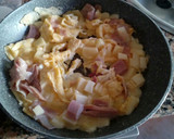 Foto del paso 1 de la receta: Salteado de arroz brillante con queso semi