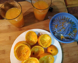 Foto del paso 1 de la receta: Tostada de aguacate y zumo de naranja