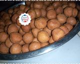 A picture of step 3 of Fried milk balls (gullisuwa).