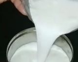 A picture of step 1 of Suji idli.