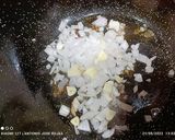 Foto del paso 3 de la receta Noodles de arroz con rape y frutos de mar