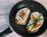 Chanterelle cream bruschetta recipe step 4 photo