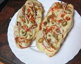 Foto del paso 5 de la receta: Pan pizza de solomillo, jamón serrano, zanahoria y aceitunas