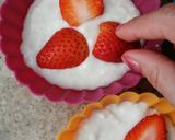 A picture of step 2 of Frozen Soursop Yogurt Bars.