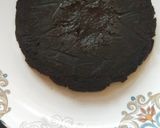 A picture of step 4 of Oreo Chocolate Cake.