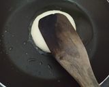 Foto langkah ke 5 dari resep Hotteok / Pancake Manis Ala Korea.