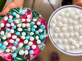 Chè bột lọc bọc dừa bước làm 2 hình