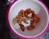 मिल्की फ्रूटी कॉर्न फ्लेक्स (milky frutti corn flakes recipe in Hindi) रेसिपी चरण 2 फोटो