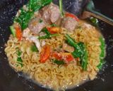 Foto langkah ke 5 dari resep Mie Nyemek (Mie Instan), kesukaaannn...