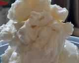 Foto langkah ke 5 dari resep Cara Mudah Membuat Butter Cream Sendiri di Rumah.