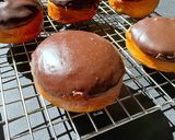 صورة لخطوة 24 من وصفة دوناتس بصوص الجاناش 🍩 Boston Cream Donuts