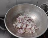 A picture of step 2 of Onion Tomato Kurma.