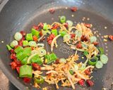 Foto langkah ke 5 dari resep Ayam Pedas La Zi Ji.