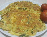 Foto del paso 5 de la receta: Tortilla de ajos tiernos y espárragos