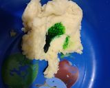 Foto langkah ke 3 dari resep Gethuk Gulung Pandan.