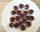 Foto langkah ke 5 dari resep Bakpia coklat teflon.