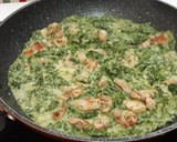 Foto del paso 5 de la receta: Gratinado de pollo con espinacas a la crema