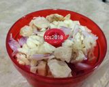 Foto langkah ke 2 dari resep Ayam goreng kuning.