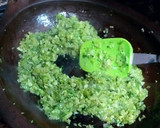 Foto del paso 5 de la receta: Albóndigas de pollo en salsa reducida de calabacines al curry