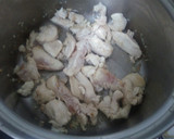 Foto del paso 5 de la receta: Pollo en crema de plátano y pimientos
