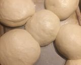 A picture of step 9 of Veggie buns.