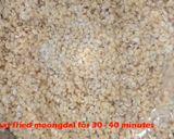 A picture of step 2 of Moongdal puttu.