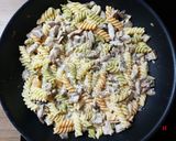 Tejszínes-gombás szűzérme recept fázis 7 fotója
