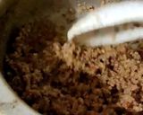 A picture of step 3 of Beef samosas.