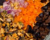 Foto del paso 3 de la receta: Ensaladilla de garbanzos y mejillones en escabeche