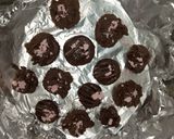 A picture of step 2 of Chocolate pipped biscuit.